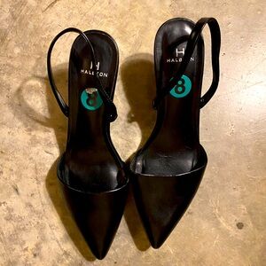 Pointed toe black kitten heels